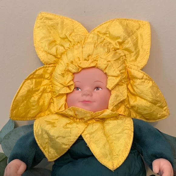 📌 Vintage 1998 Anne Geddes Baby Sunflower Doll - Picture 2 of 4